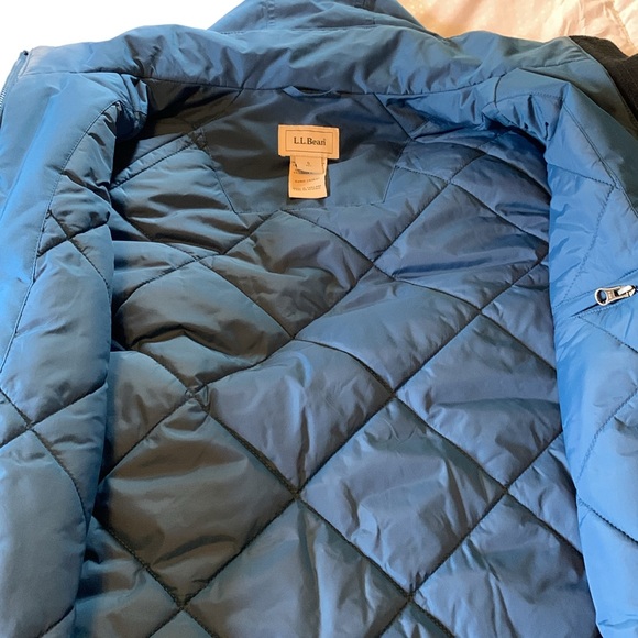 L.L. Bean long Thinsulate insulated petite winter coat - Picture 8 of 13